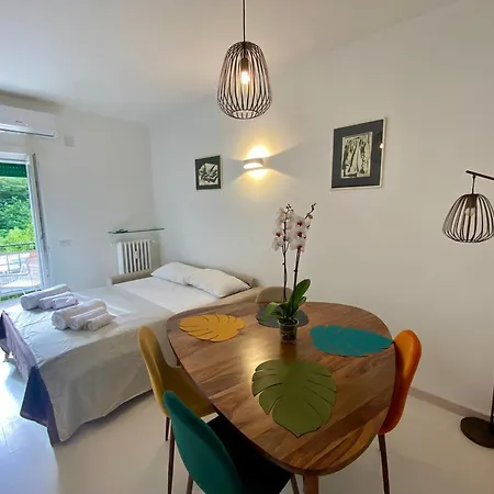 Leone's - House For 6 People